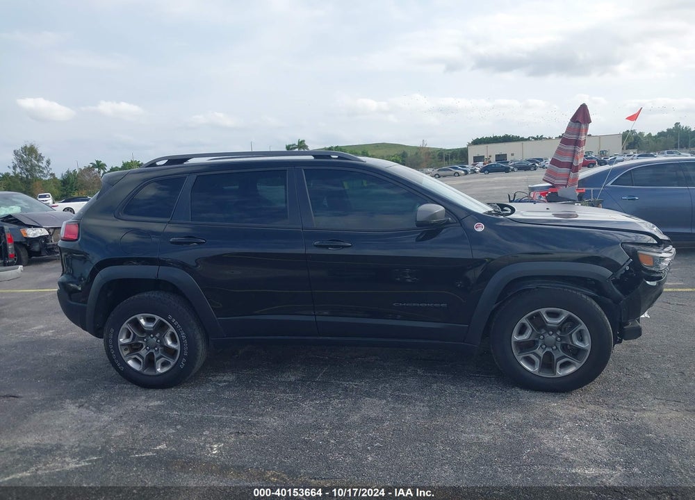 2019 JEEP CHEROKEE TRAILHAWK 4X4 VIN: 1C4PJMBX2KD298205