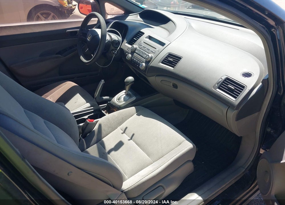 2008 HONDA CIVIC SDN LX VIN: 1HGFA165X8L025225