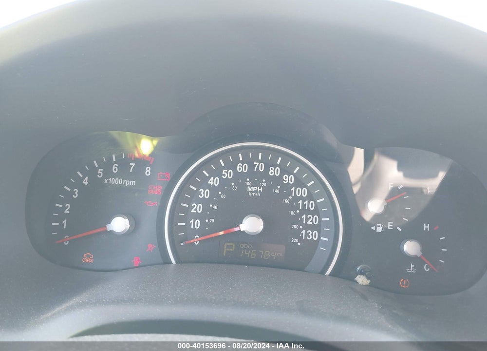 2014 KIA SEDONA LX VIN: KNDMG4C70E6547027