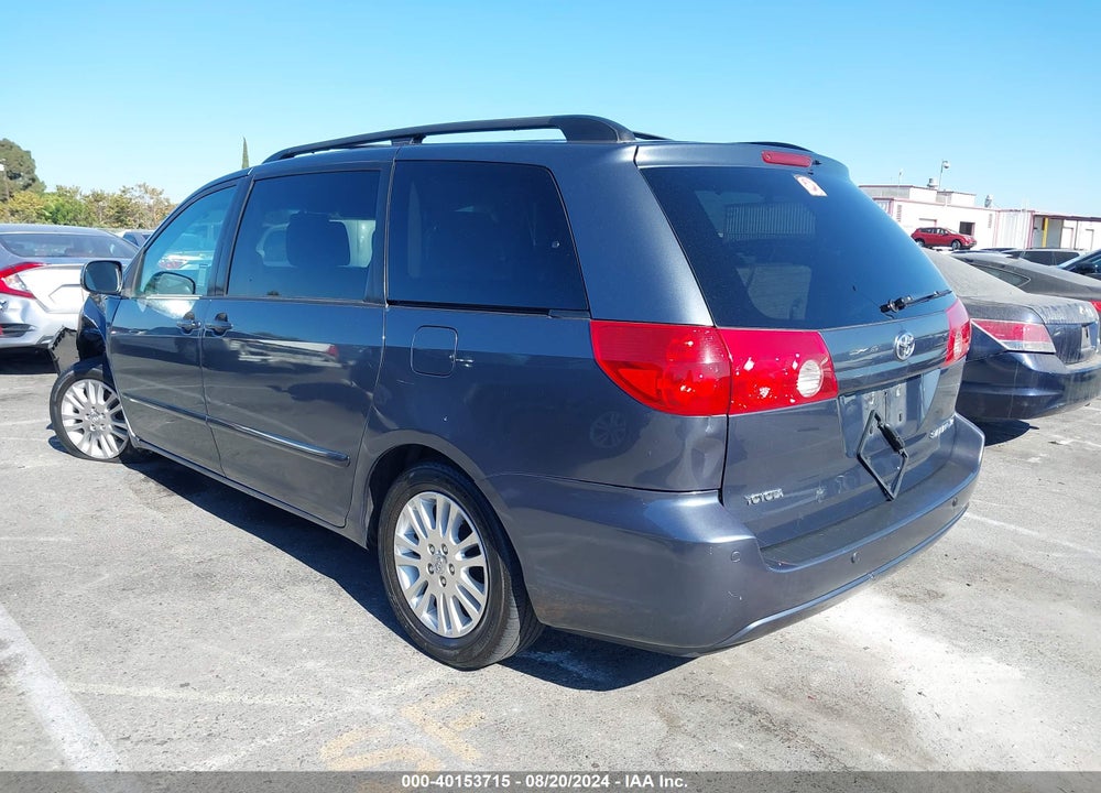 2009 TOYOTA SIENNA XLE VIN: 5TDZK22C89S230996