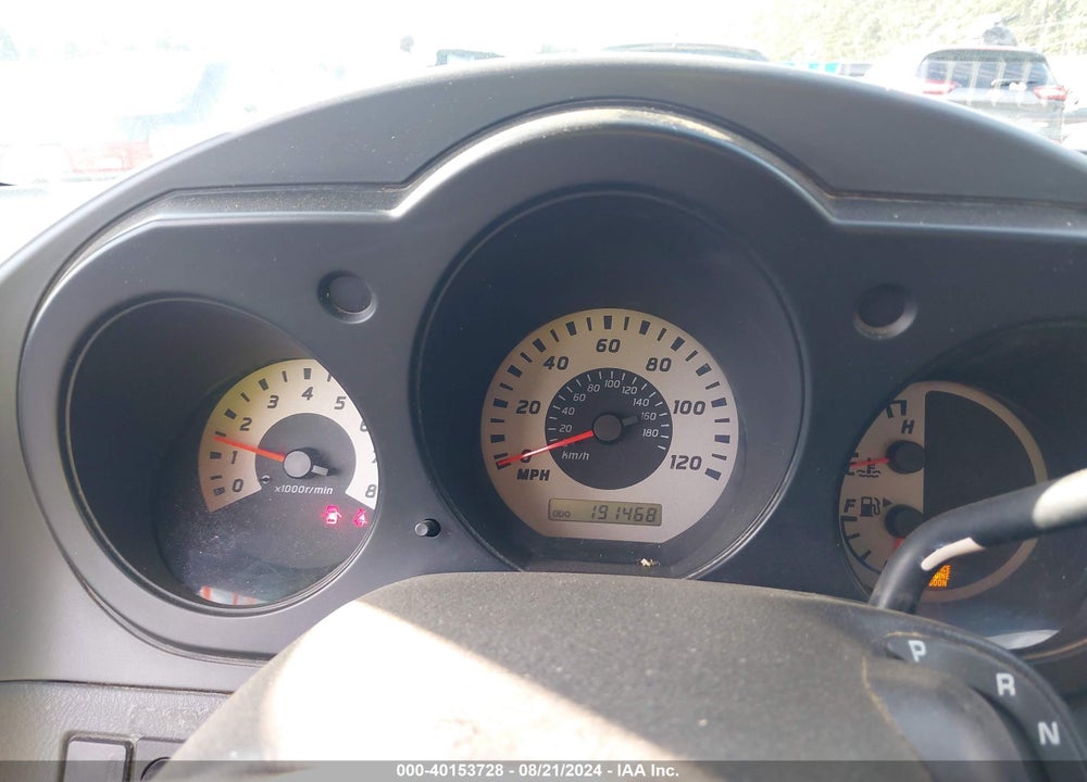 2004 NISSAN FRONTIER XE VIN: 1N6DD26T04C425688