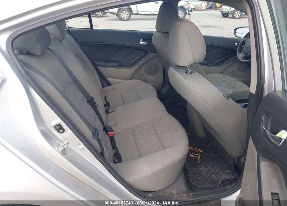 2015 KIA FORTE LX VIN: KNAFK4A62F5390879
