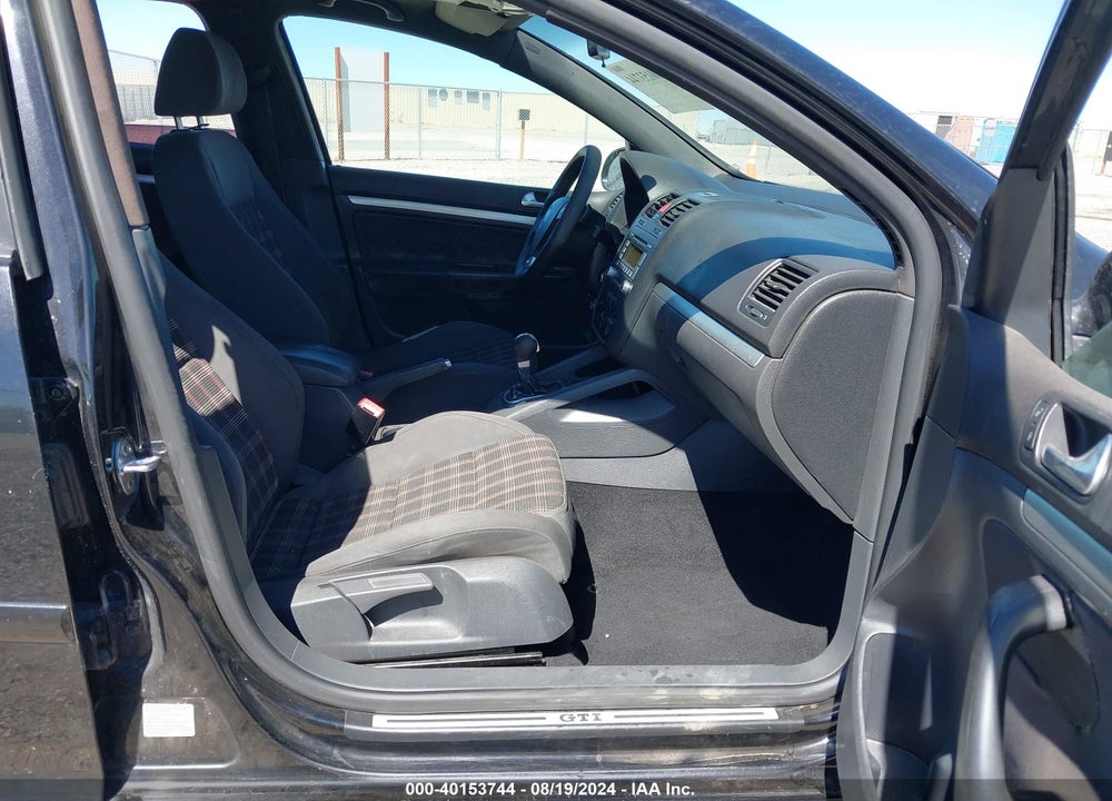 2008 VOLKSWAGEN GTI 4-DOOR VIN: WVWHV71K98W081330