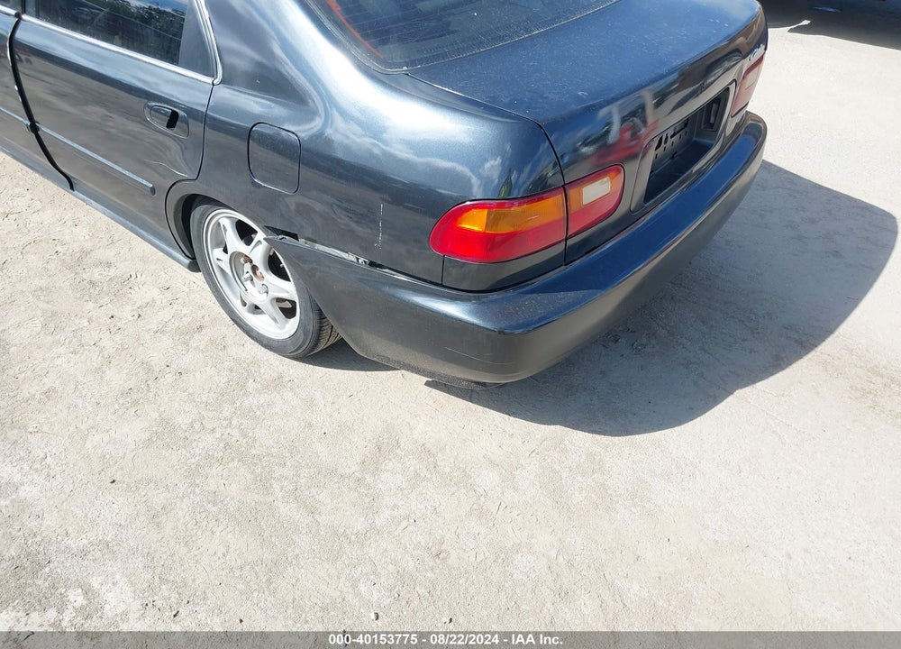 1994 HONDA CIVIC LX VIN: 1HGEG865XRL051652