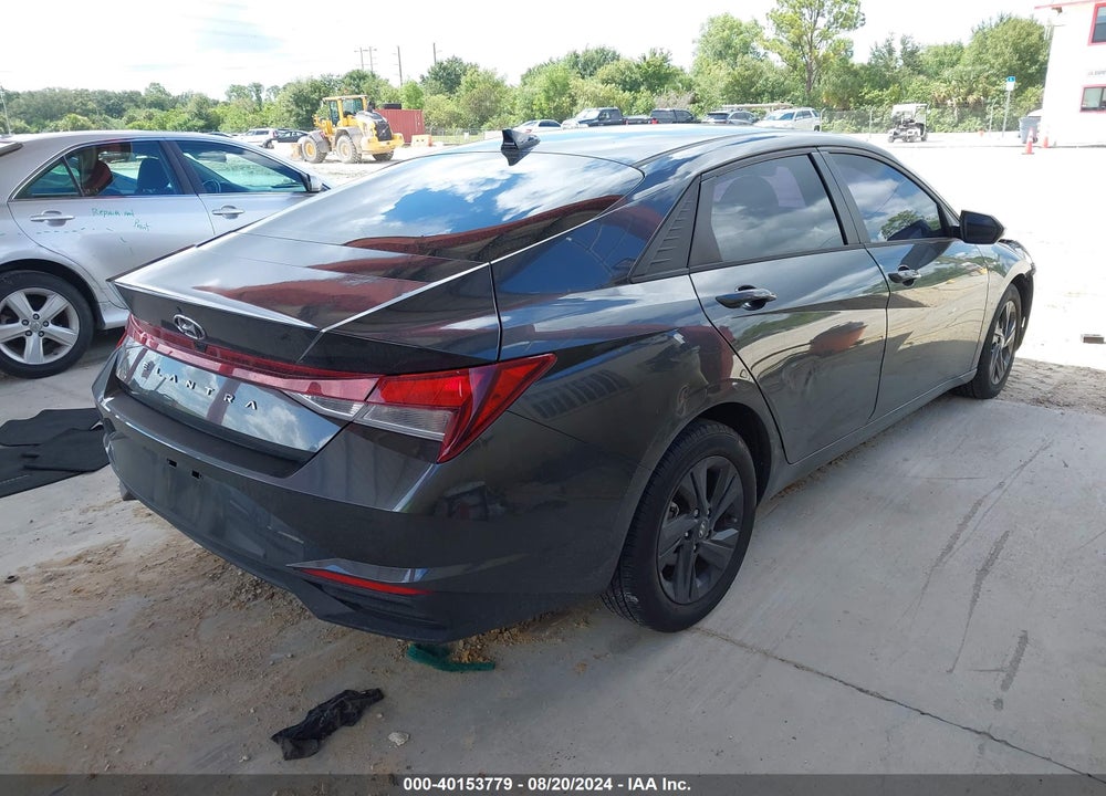2022 HYUNDAI ELANTRA SEL VIN: 5NPLM4AG3NH085902