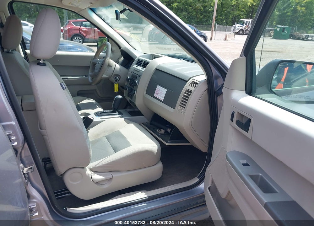 2008 FORD ESCAPE HYBRID VIN: 1FMCU59H98KB16560