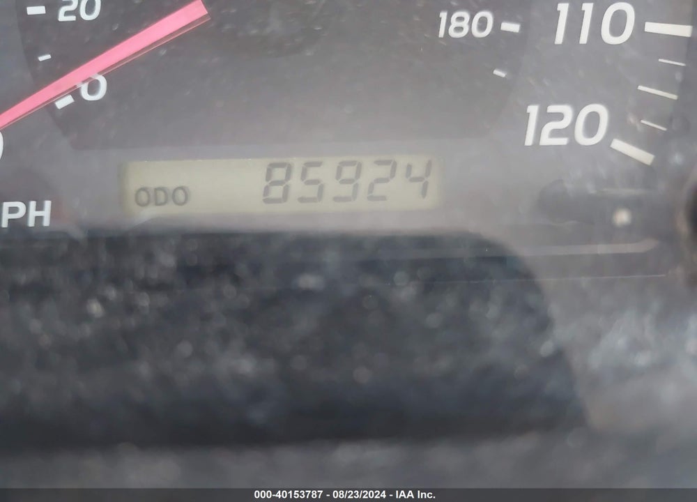 2005 TOYOTA TUNDRA SR5 V8 VIN: 5TBRT34125S468487