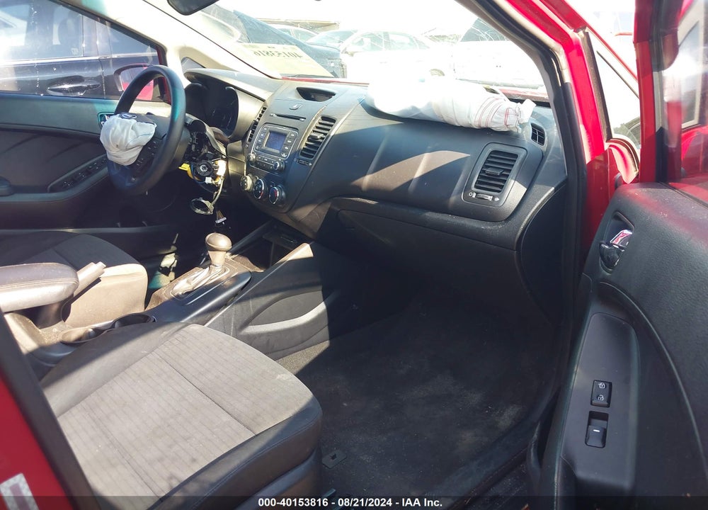 2015 KIA FORTE LX VIN: KNAFX4A66F5318648