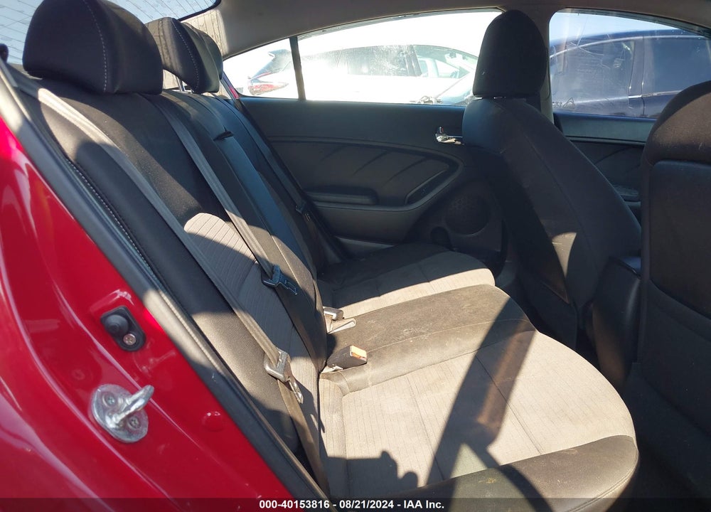 2015 KIA FORTE LX VIN: KNAFX4A66F5318648