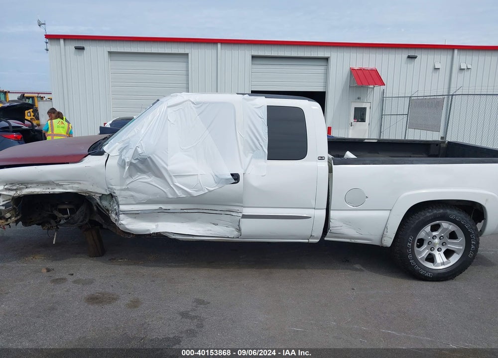 2003 GMC SIERRA 1500 SLE VIN: 2GTEC19V931267356