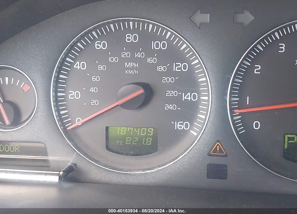 2005 VOLVO XC90 2.5T AWD VIN: YV1CZ592351217171