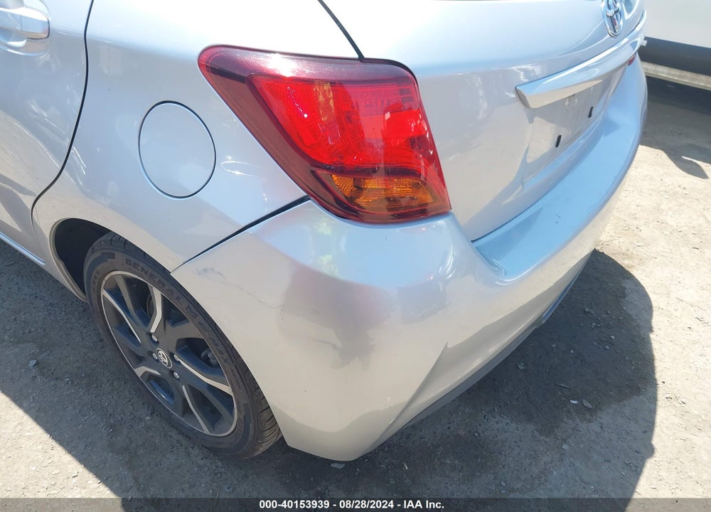 2015 TOYOTA YARIS SE VIN: VNKKTUD35FA015373