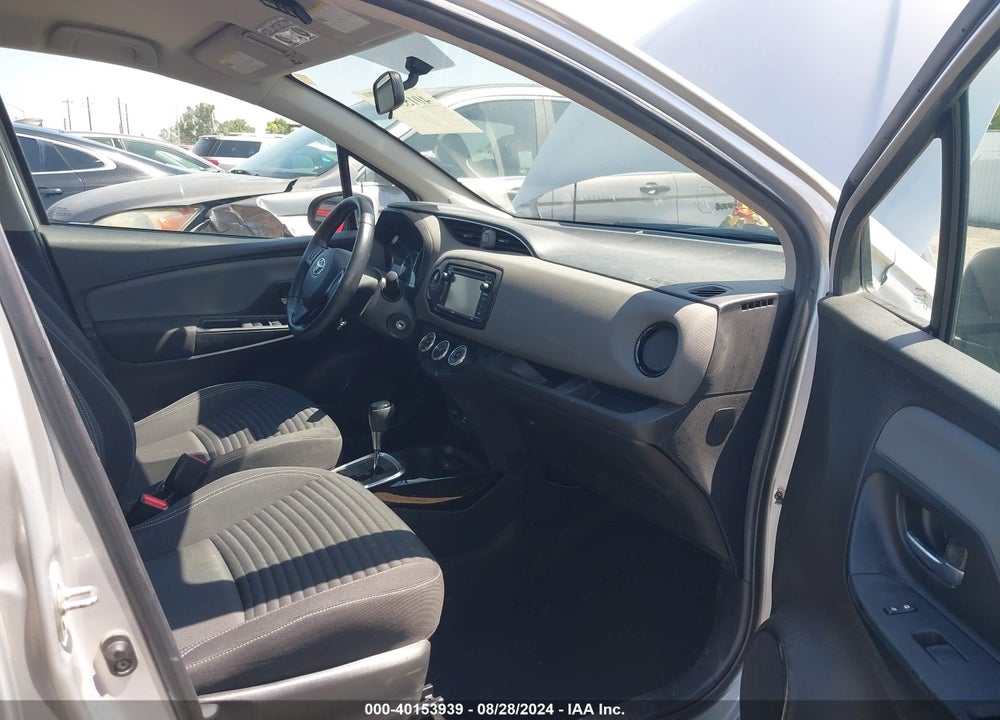2015 TOYOTA YARIS SE VIN: VNKKTUD35FA015373
