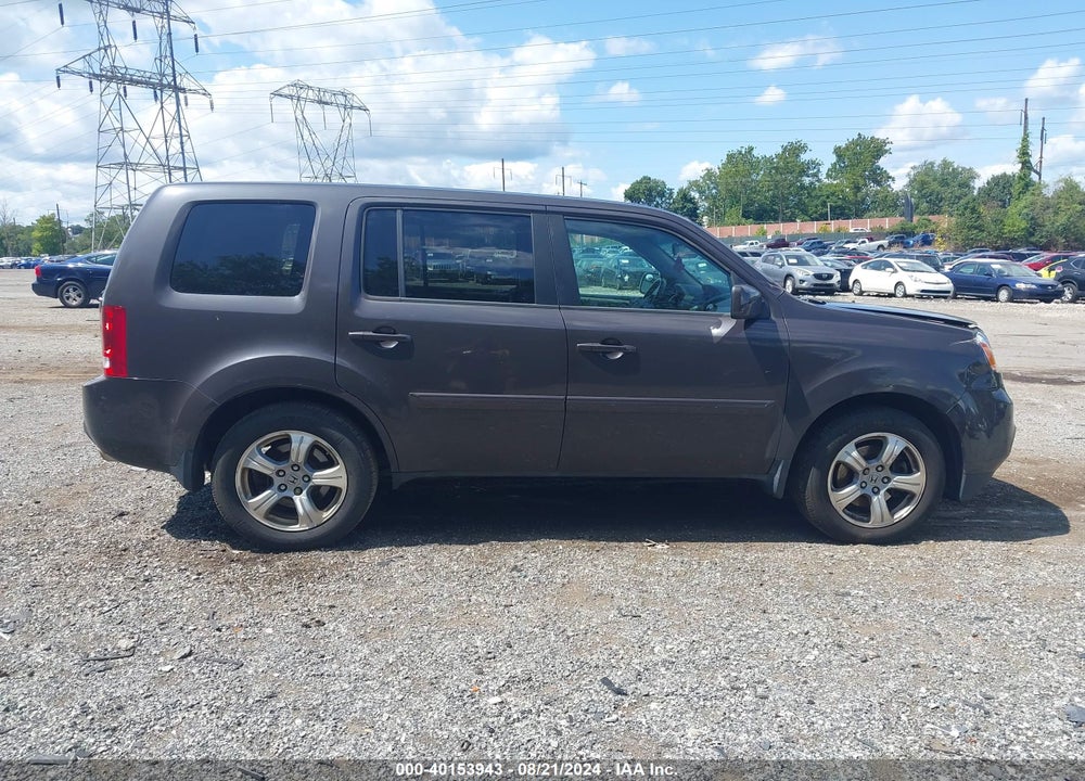 2015 HONDA PILOT EX VIN: 5FNYF4H45FB005785