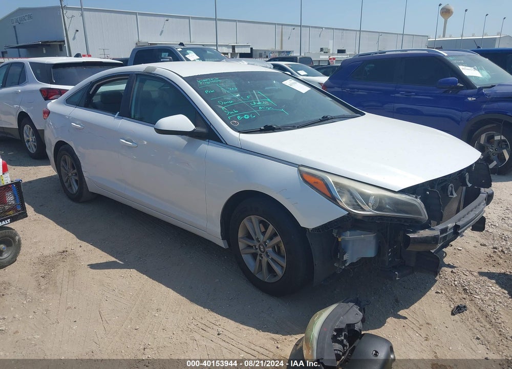 2015 HYUNDAI SONATA SE VIN: 5NPE24AF3FH121062