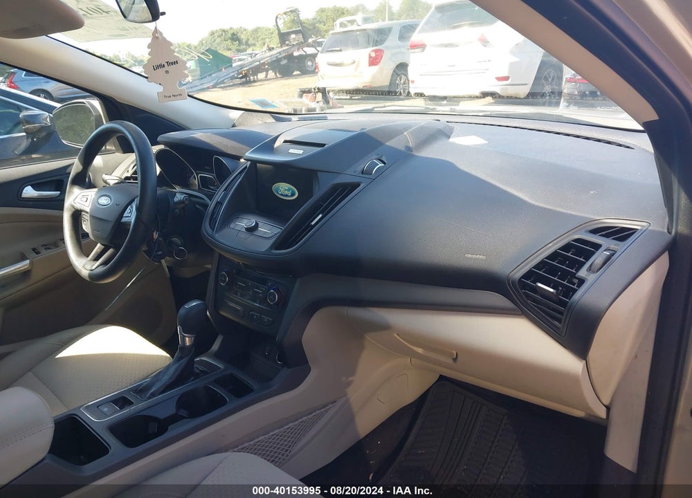 2017 FORD ESCAPE SE VIN: 1FMCU9GD6HUE61900