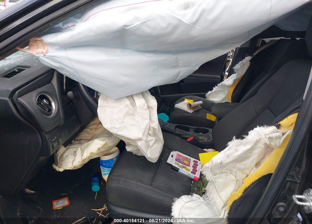 2018 TOYOTA COROLLA IM VIN: JTNKARJEXJJ567912