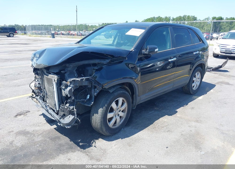 2013 KIA SORENTO LX VIN: 5XYKT3A12DG374831