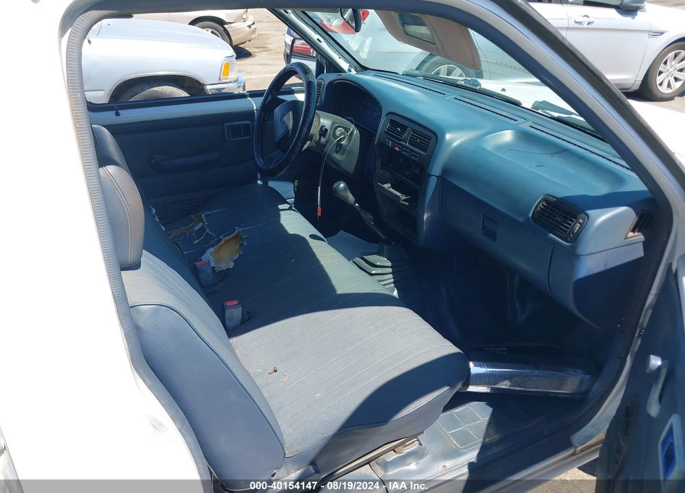 1995 NISSAN TRUCK E/XE VIN: 1N6SD11S4SC381823