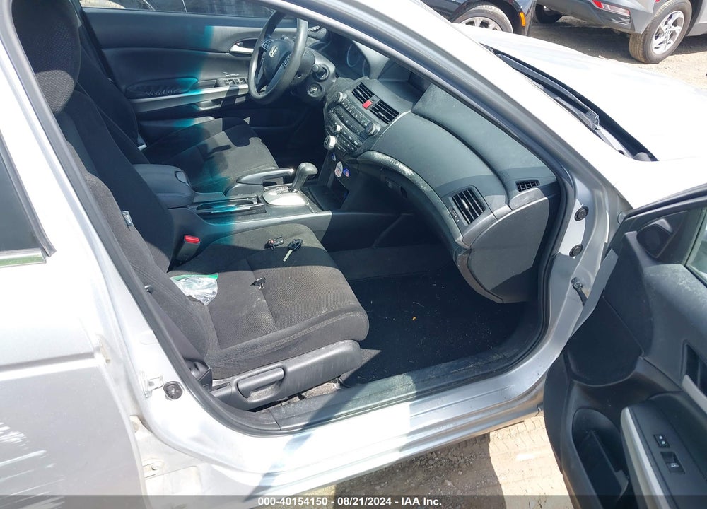 2009 HONDA ACCORD 2.4 EX VIN: 1HGCP26729A060136