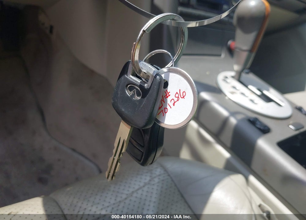 2004 INFINITI G35X VIN: JNKCV51F34M701286