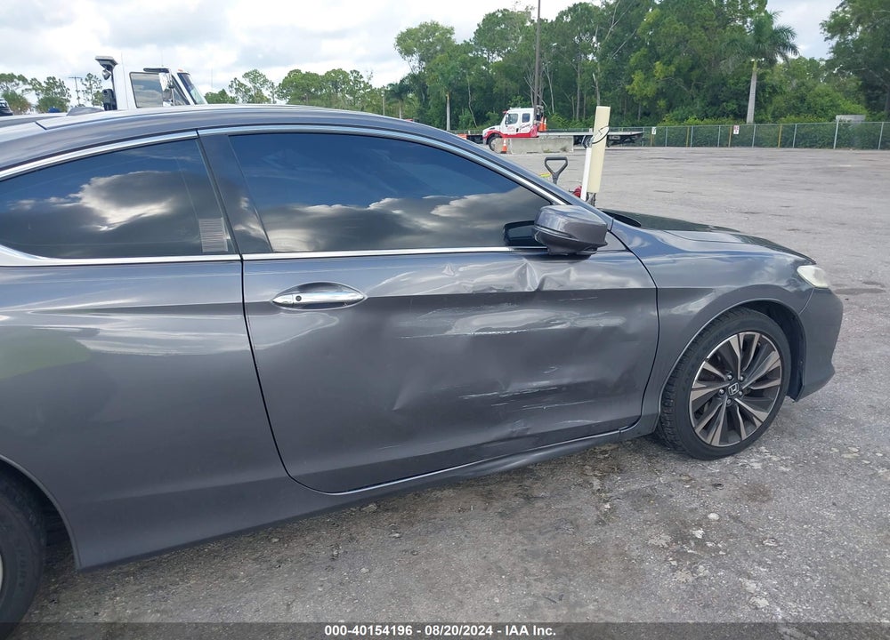2017 HONDA ACCORD VIN: 1HGCT1B82HA006550