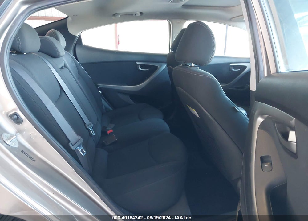 2015 HYUNDAI ELANTRA SE VIN: 5NPDH4AE5FH630832