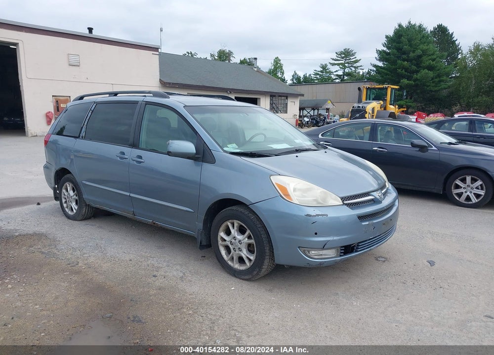 2004 TOYOTA SIENNA XLE LIMITED VIN: 5TDBA22C74S008009