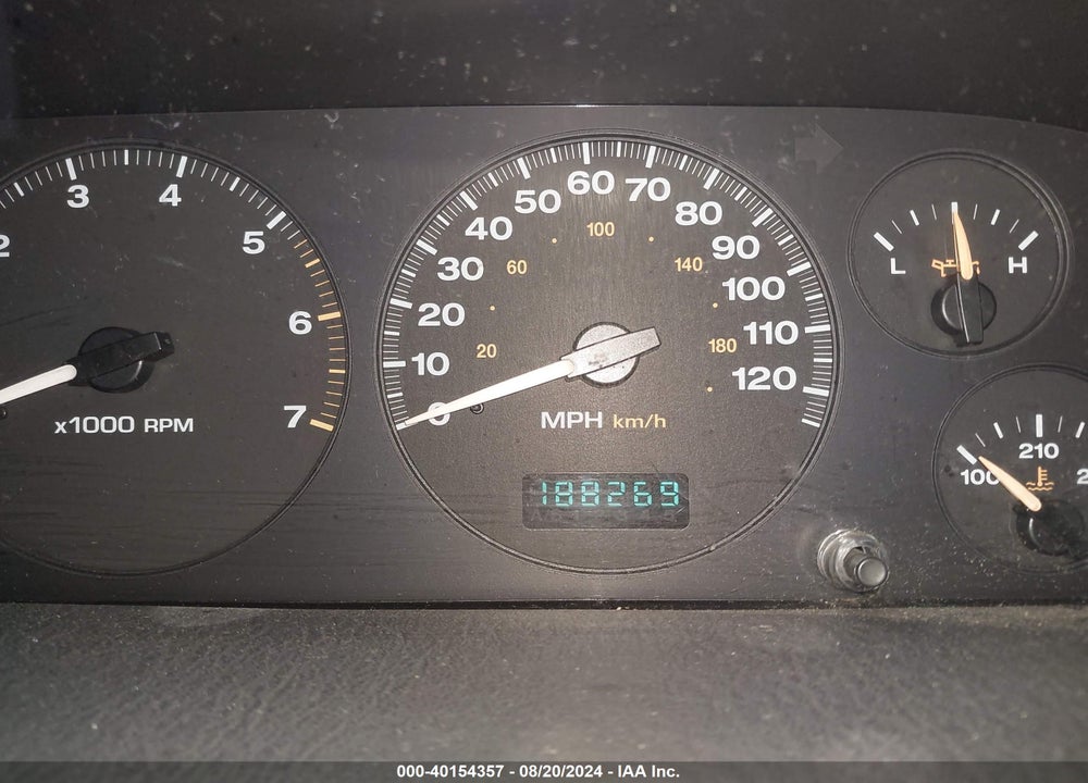 2002 JEEP GRAND CHEROKEE LAREDO VIN: 1J4GW48N82C280816