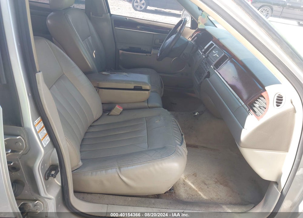 2003 LINCOLN TOWN CAR SIGNATURE VIN: 1LNHM82W33Y626988