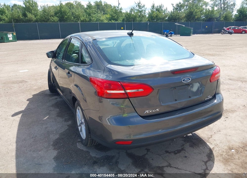 2015 FORD FOCUS SE VIN: 1FADP3F28FL228834