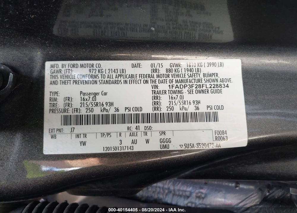 2015 FORD FOCUS SE VIN: 1FADP3F28FL228834