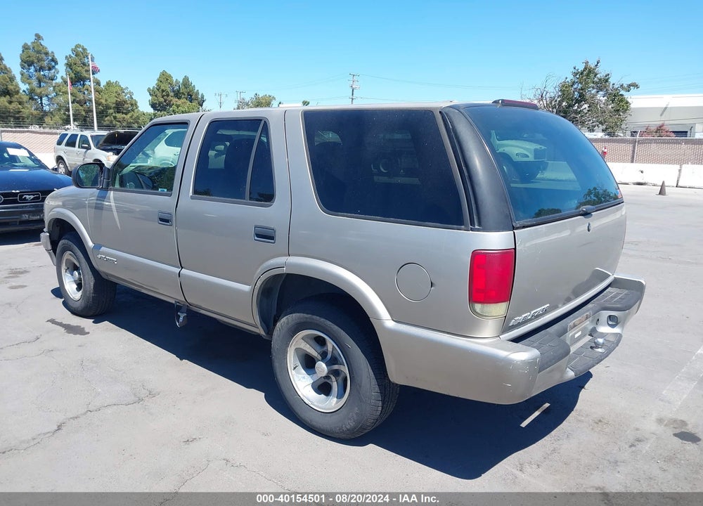 2004 CHEVROLET BLAZER LS VIN: 1GNCS13X84K169058