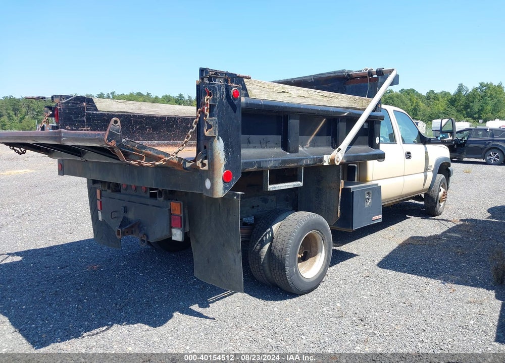2006 CHEVROLET SILVERADO VIN: 1GBJC33D06F257049