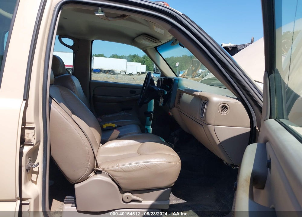 2006 CHEVROLET SILVERADO VIN: 1GBJC33D06F257049