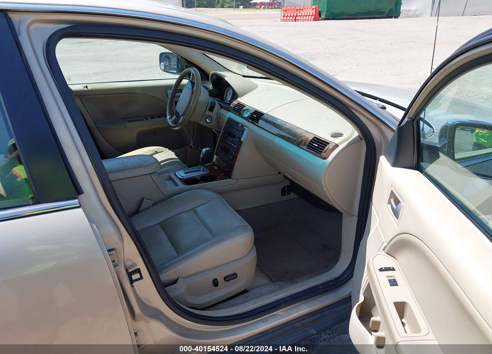 2007 FORD FIVE HUNDRED VIN: 1FAHP25107G142772