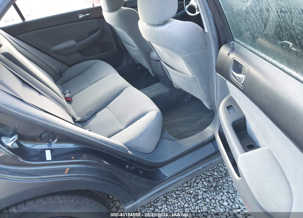 2005 HONDA ACCORD 2.4 LX VIN: 1HGCM56425A159789
