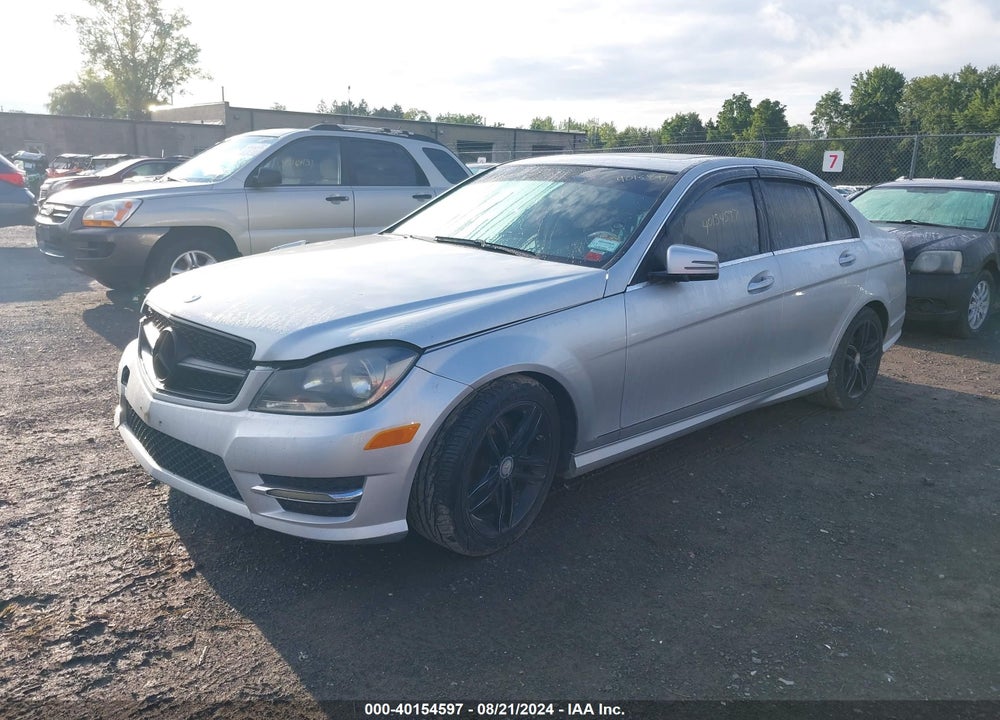 2014 MERCEDES-BENZ C 300 LUXURY 4MATIC/SPORT 4MATIC VIN: WDDGF8AB0ER318401