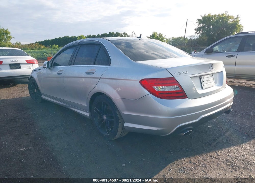 2014 MERCEDES-BENZ C 300 LUXURY 4MATIC/SPORT 4MATIC VIN: WDDGF8AB0ER318401