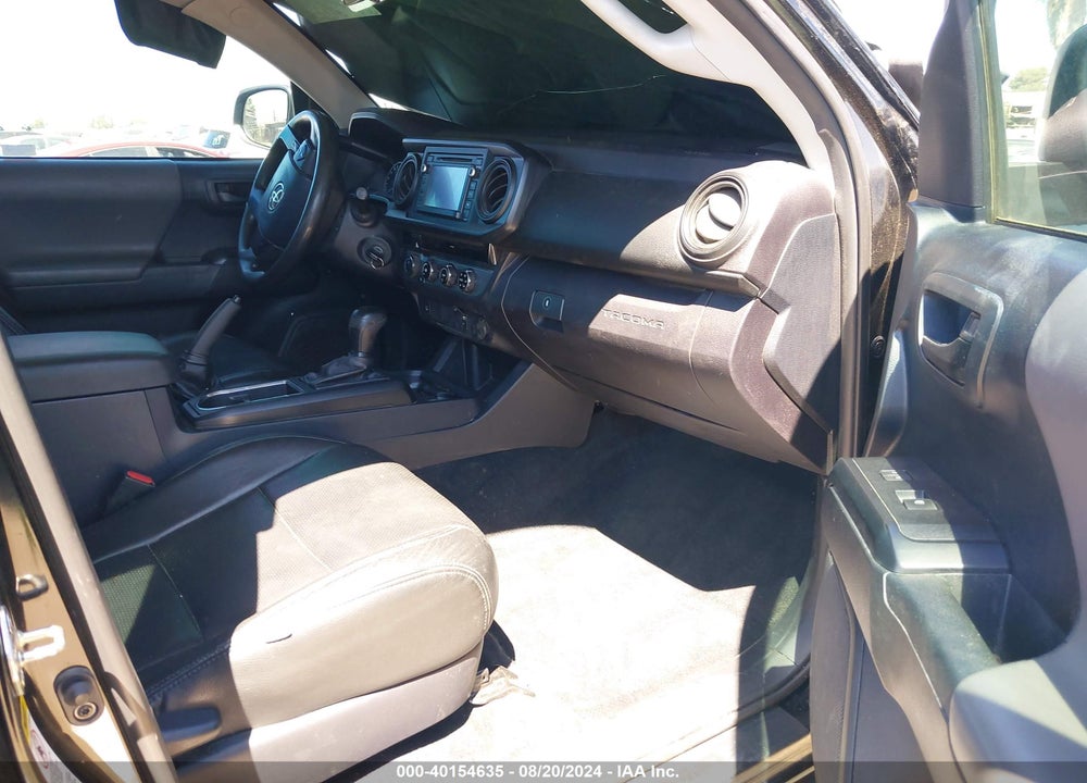 2017 TOYOTA TACOMA SR V6 VIN: 3TMCZ5AN2HM109515