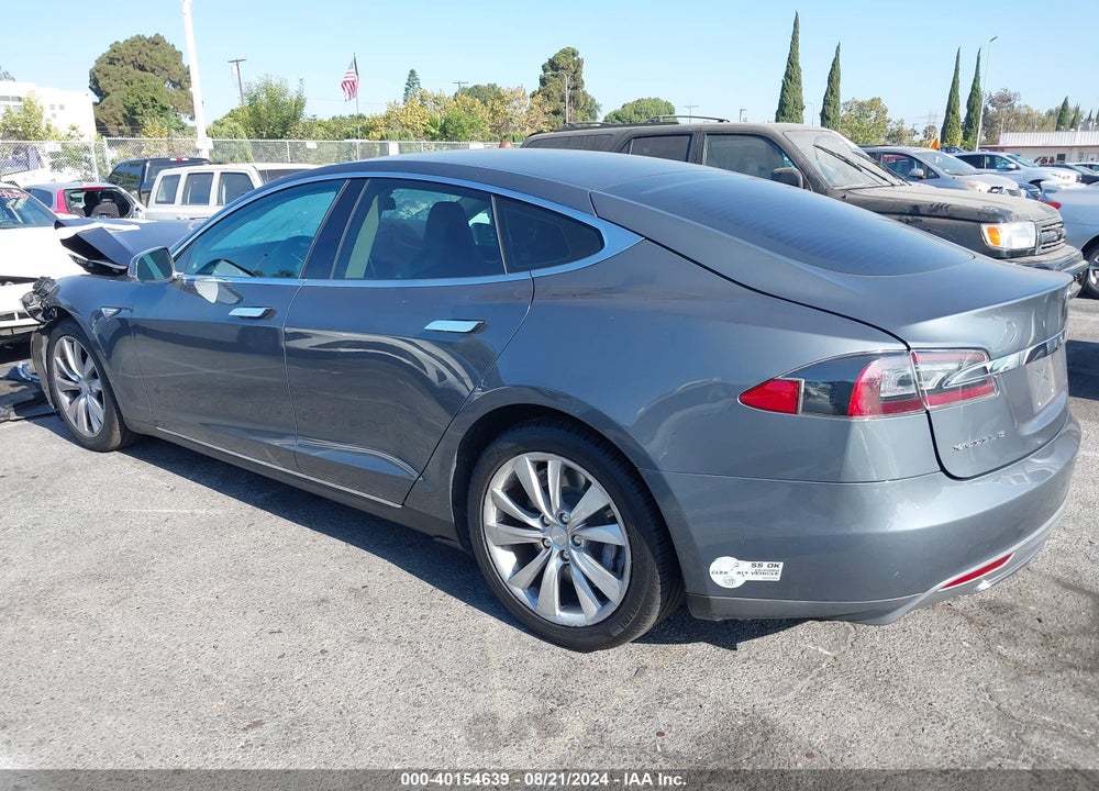 2013 TESLA MODEL S VIN: 5YJSA1CN0DFP28170