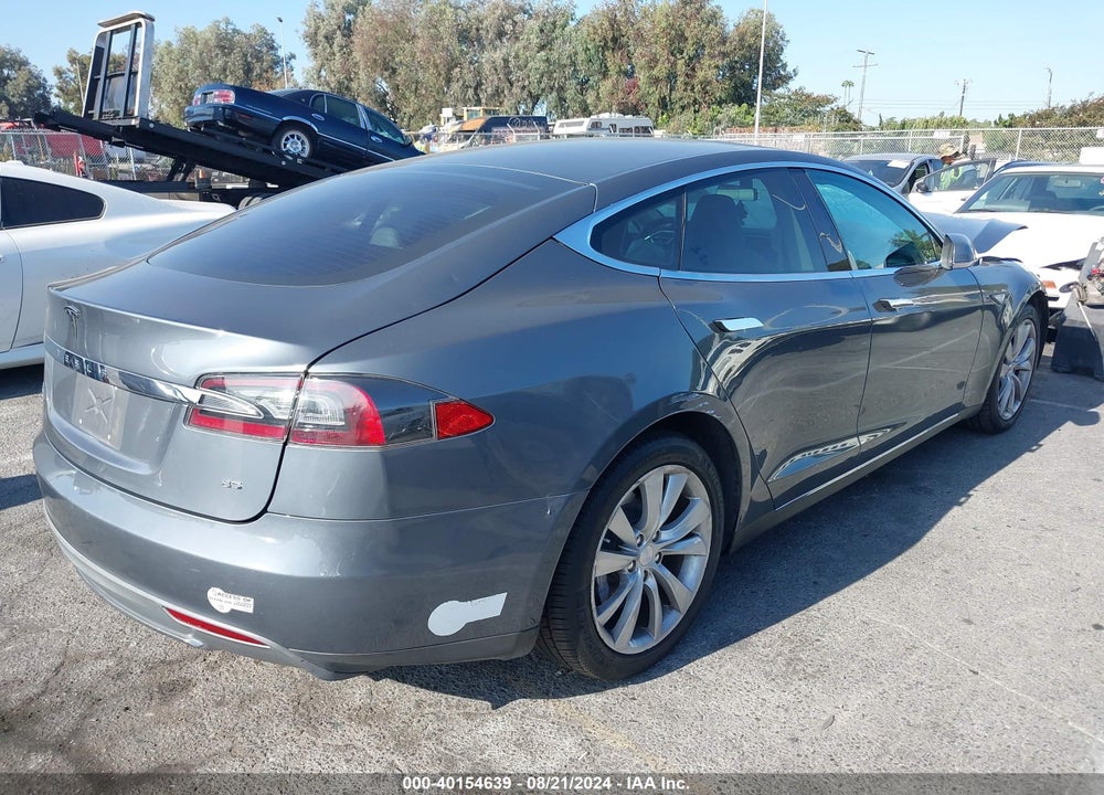 2013 TESLA MODEL S VIN: 5YJSA1CN0DFP28170