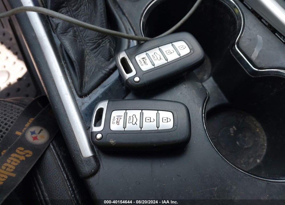 2011 HYUNDAI SONATA SE VIN: 5NPEC4AC2BH248396