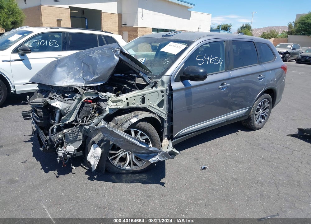 2018 MITSUBISHI OUTLANDER ES VIN: JA4AZ3A39JJ002999