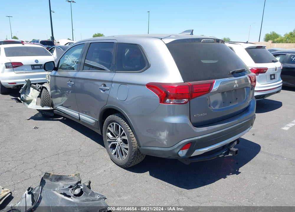 2018 MITSUBISHI OUTLANDER ES VIN: JA4AZ3A39JJ002999