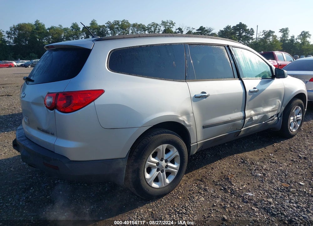 2011 CHEVROLET TRAVERSE LS VIN: 1GNKRFED3BJ405190