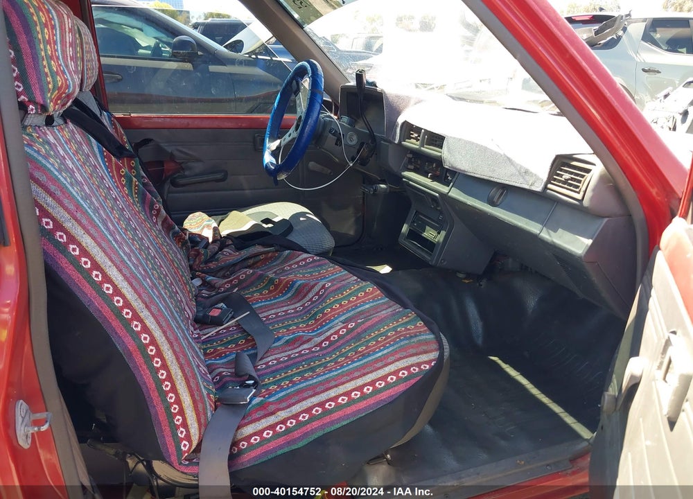 1988 TOYOTA PICKUP 1/2 TON RN55 VIN: JT4RN55A1J7031368