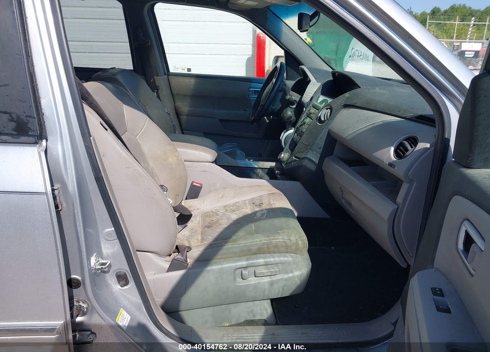 2010 HONDA PILOT TOURING VIN: 5FNYF3H92AB007539