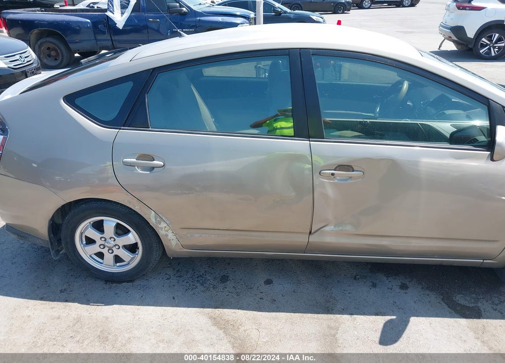 2004 TOYOTA PRIUS VIN: JTDKB20U240102701