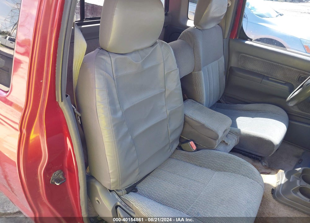 2000 NISSAN FRONTIER XE VIN: 1N6DD26S5YC348670